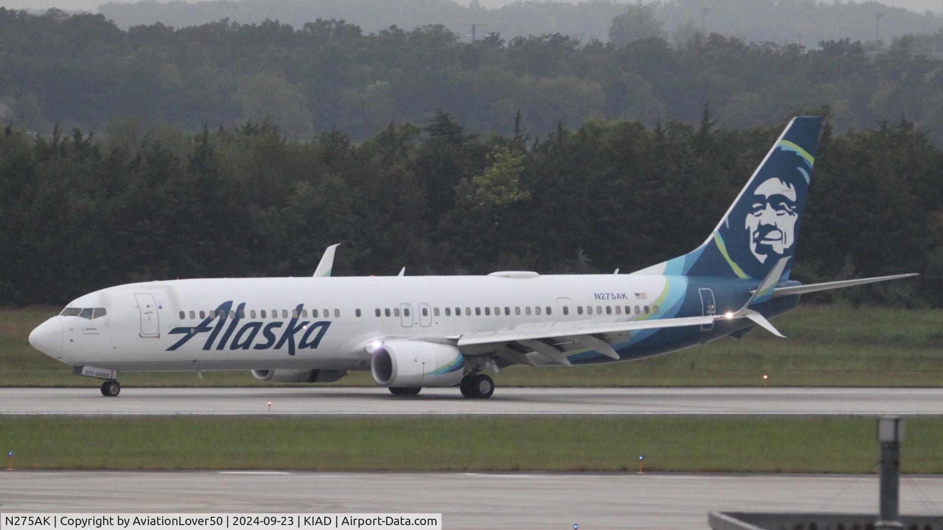 N275AK, 2017 Boeing 737-900/ER C/N 61556, Alaska 739