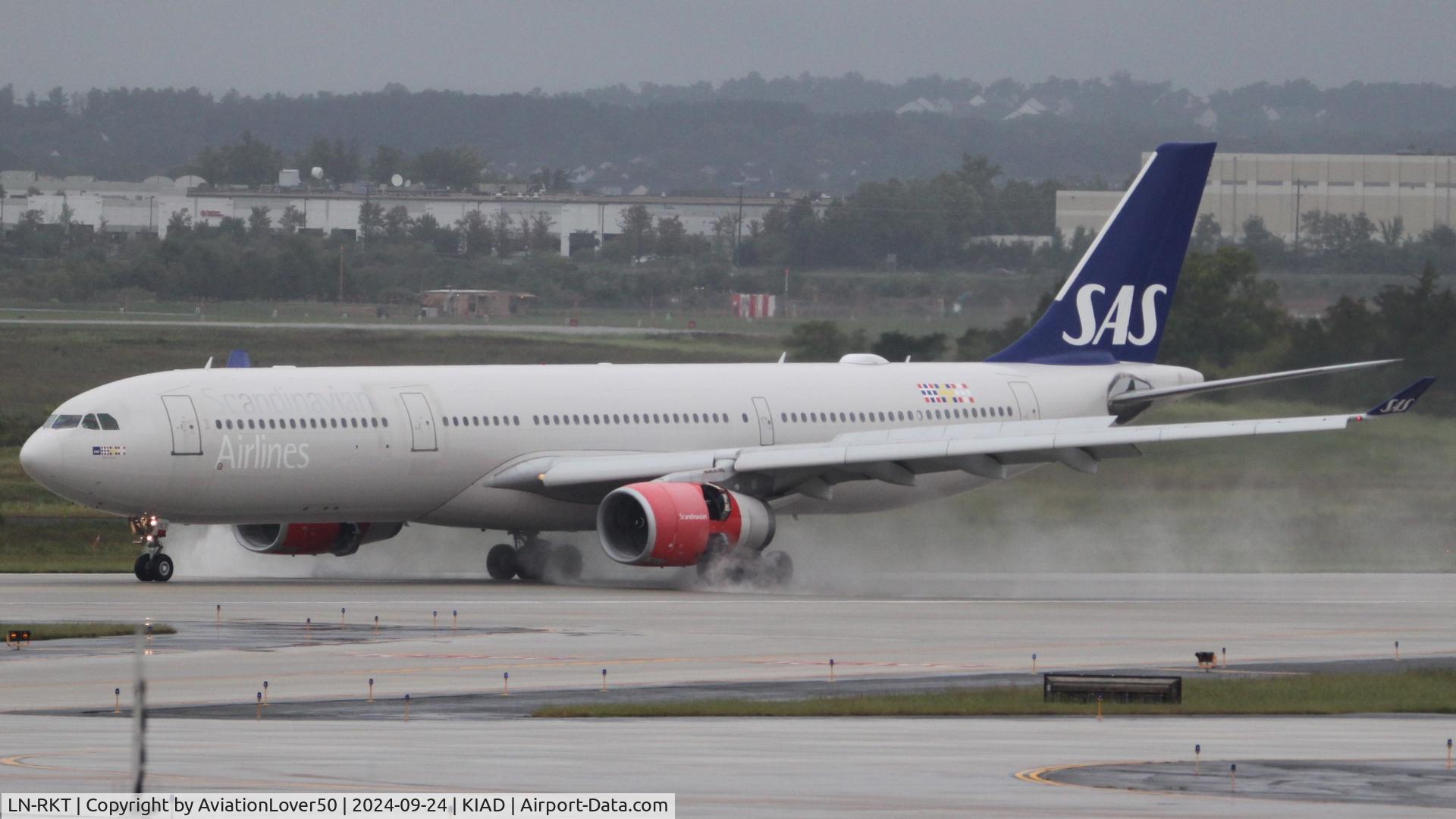 LN-RKT, 2016 Airbus A330-343E C/N 1697, SAS A333