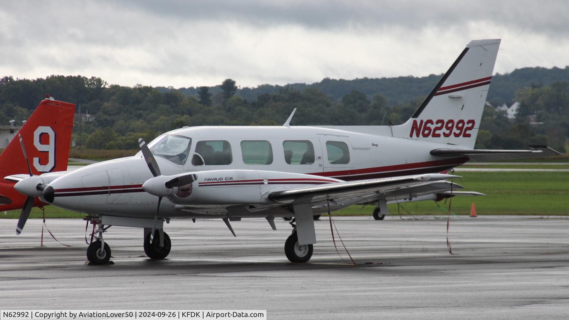 N62992, 1976 Piper PA-31-325 Navajo C/R C/N 31-7712013, PA-31-325