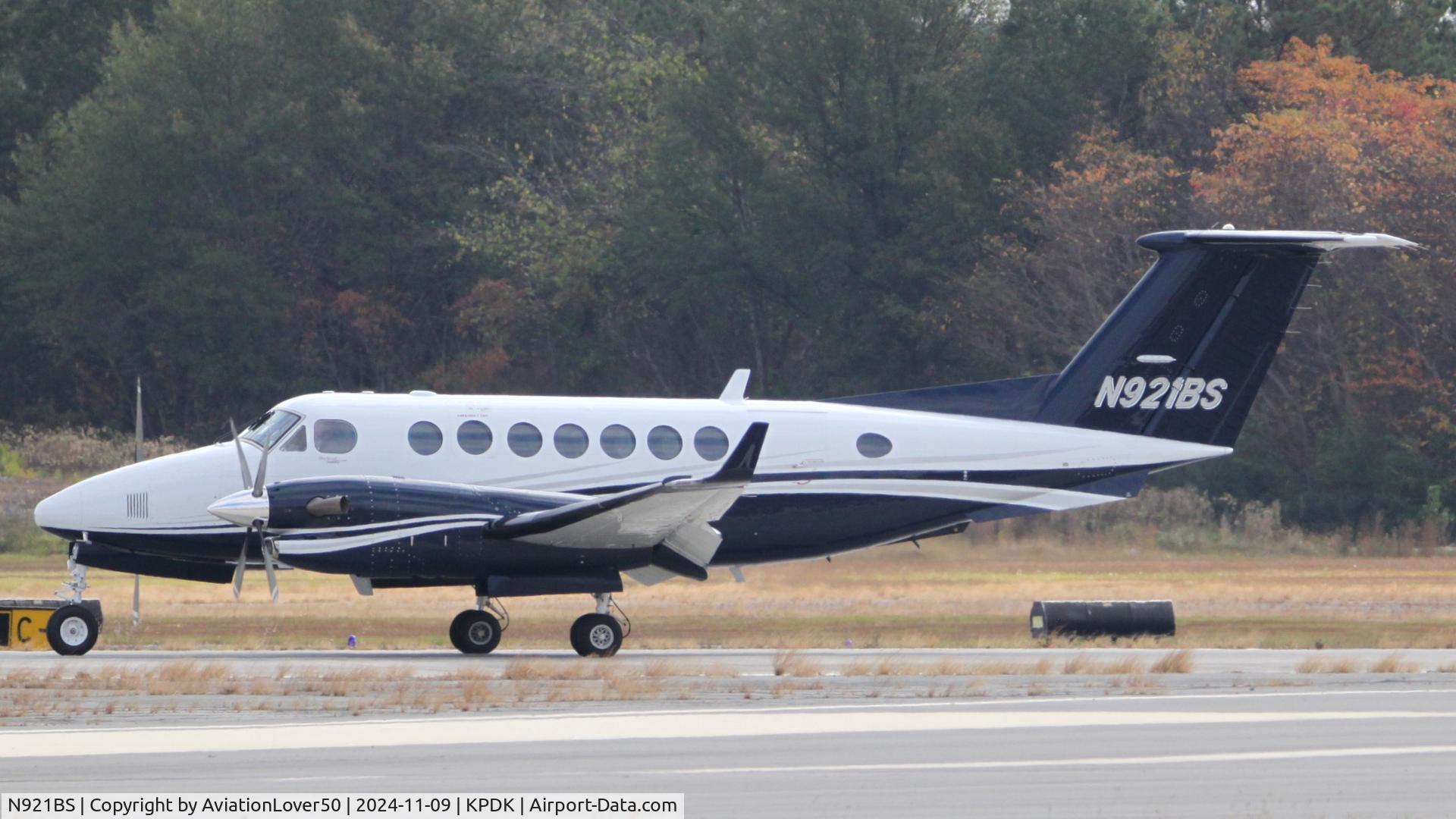 N921BS, 1993 Beech B300 King Air C/N FL-110, Super King Air 350