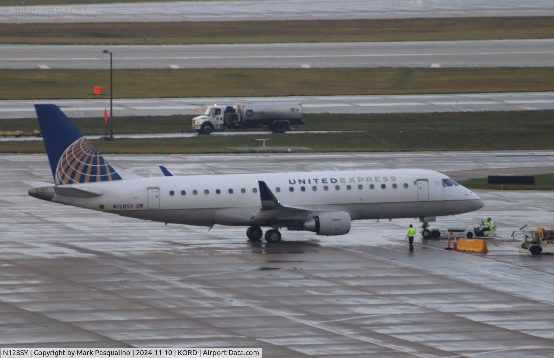 N128SY, 2014 Embraer 175LR (ERJ-170-200LR) C/N 17000445, ERJ-170-200LR