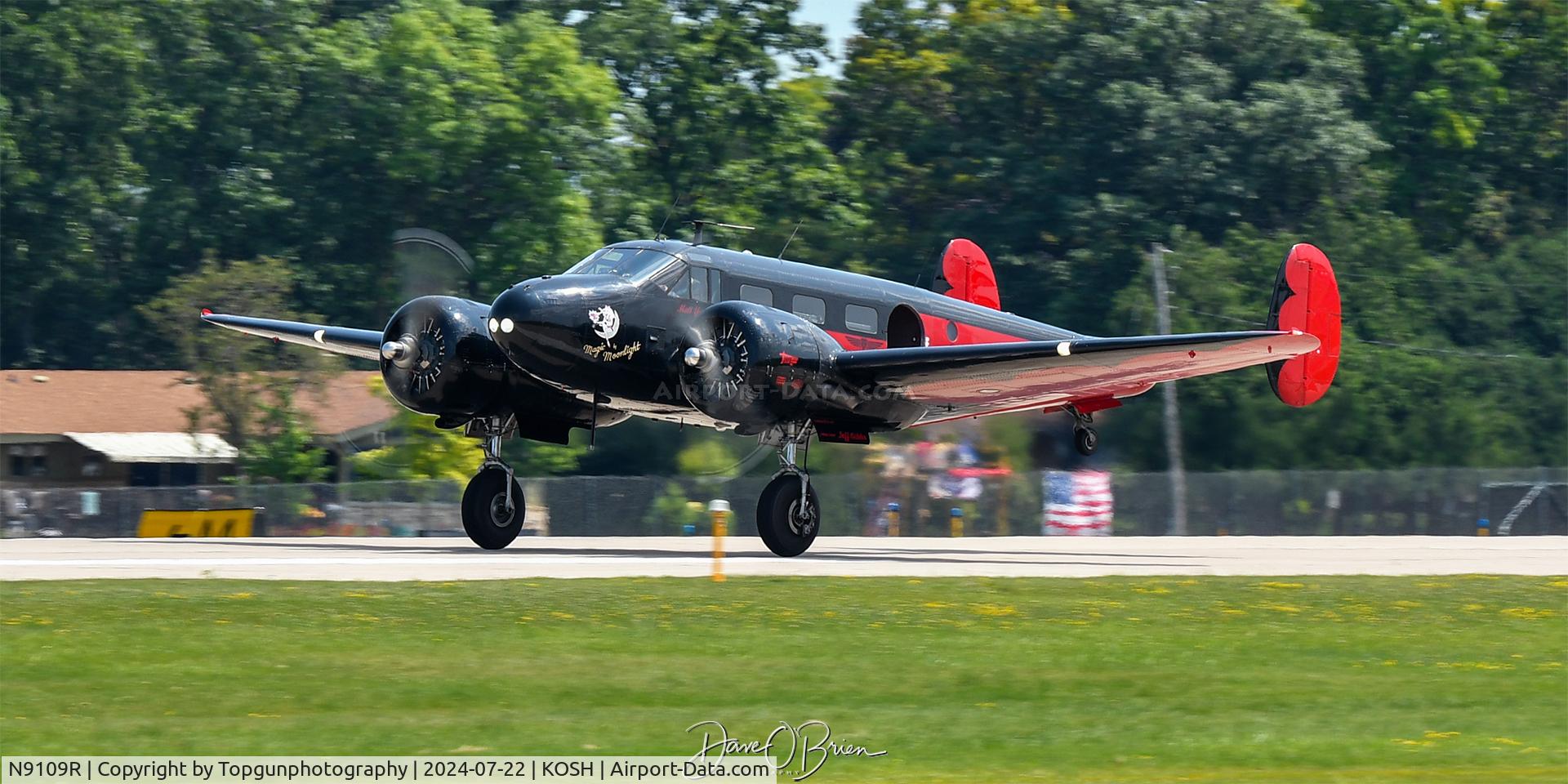 N9109R, 1943 Beech C18S (AT-7C) C/N 4383 (5676), Magic Moonlight taking off on 7/22/24