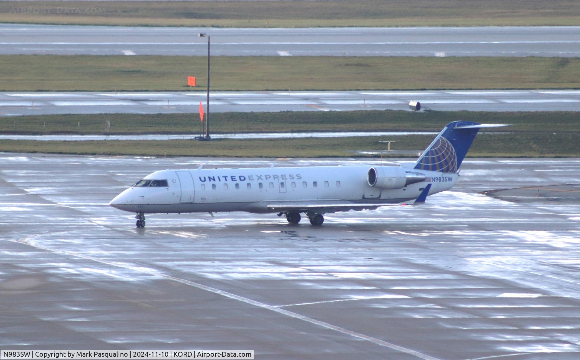 N983SW, 2004 Bombardier CRJ-200ER (CL-600-2B19) C/N 7961, CL-600-2B19