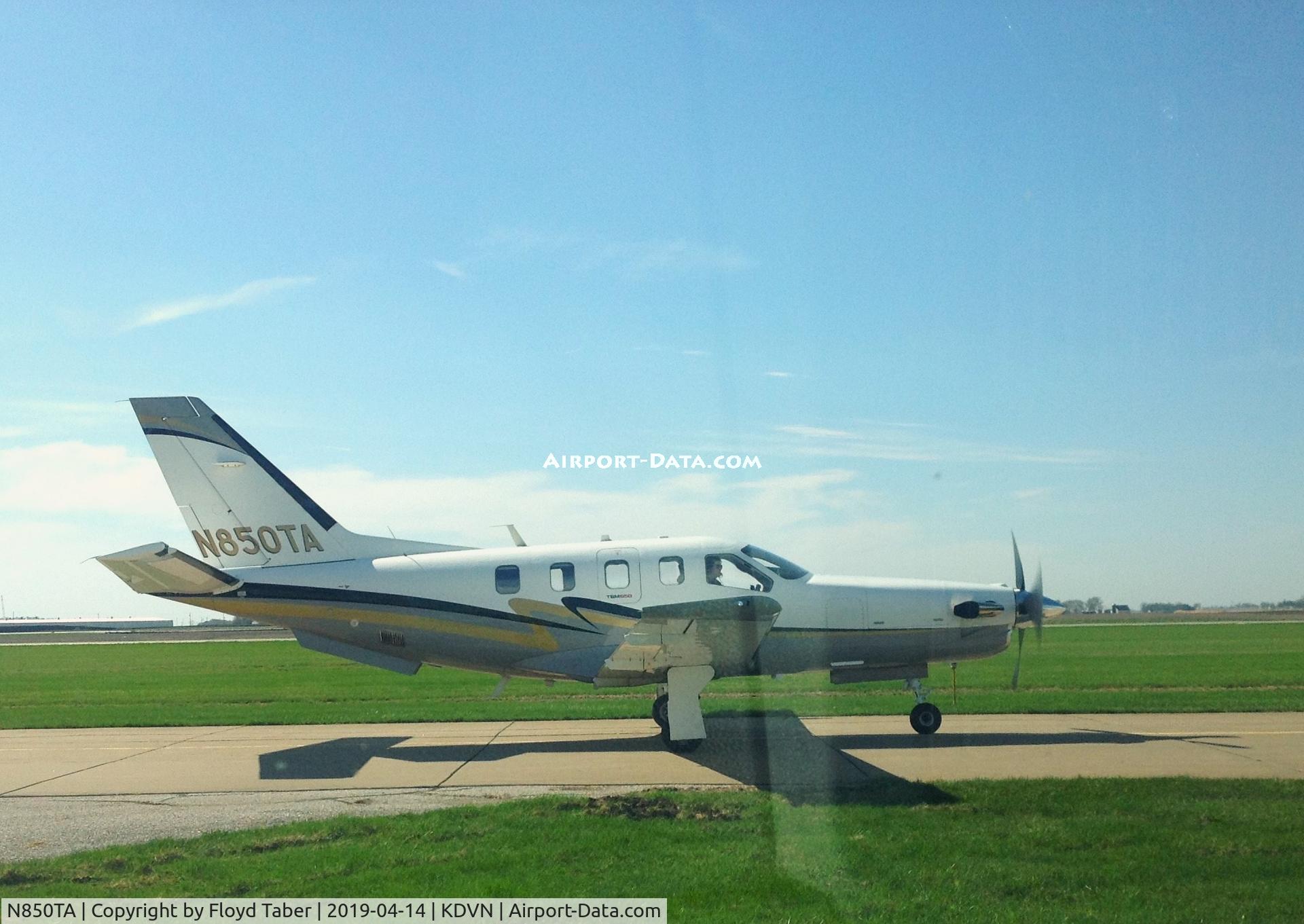 N850TA, 2010 Socata TBM 700 C/N 542, Going back to the north hangars at Davenport