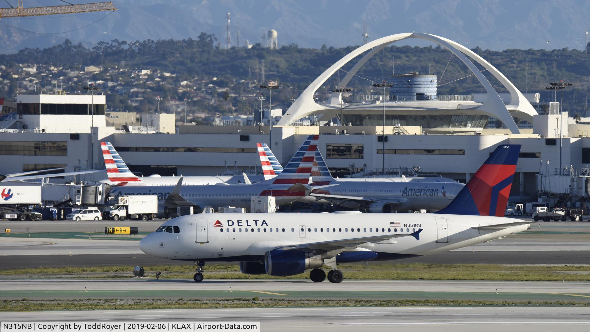 N315NB, 2000 Airbus A319-114 C/N 1230, Arriving at LAX on 25L
