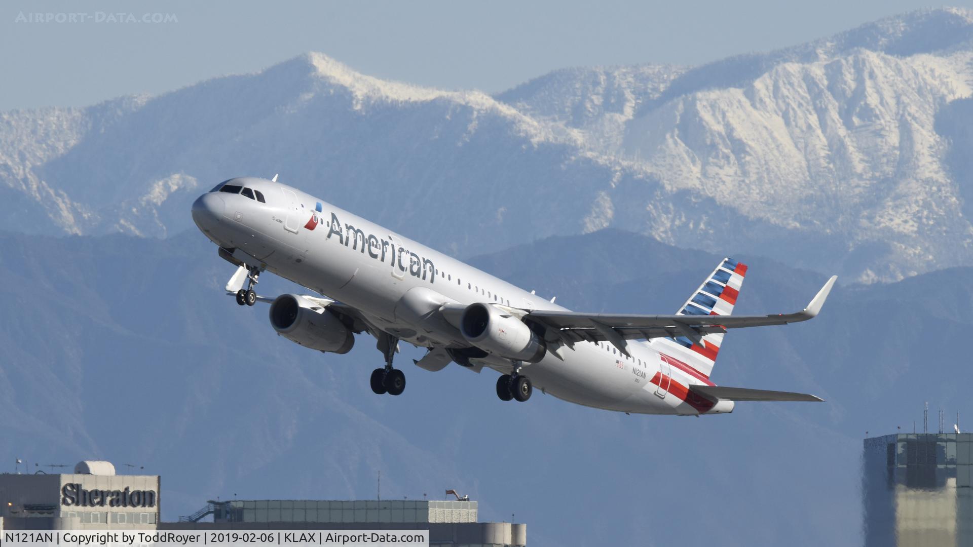 N121AN, 2014 Airbus A321-231 C/N 6238, Departing LAX on 25R