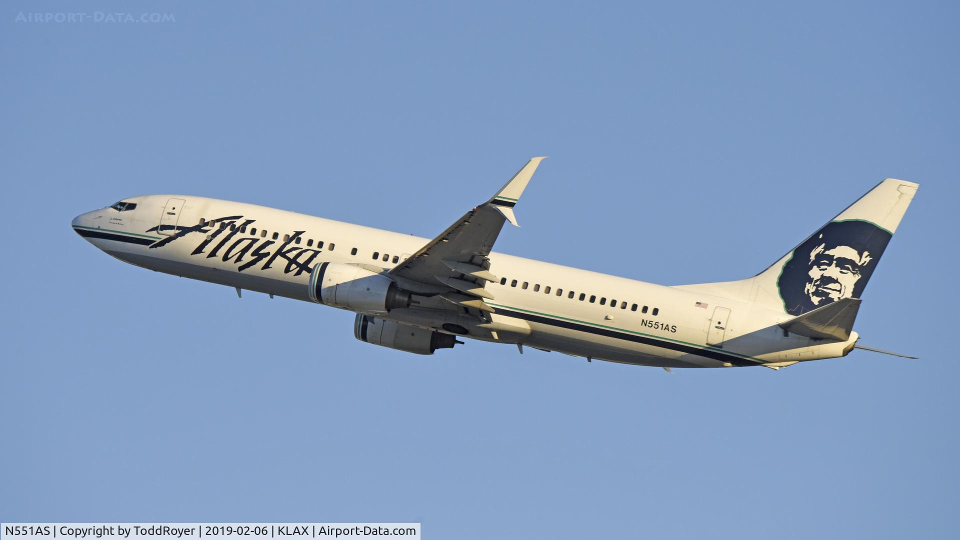 N551AS, 2006 Boeing 737-890 C/N 34593, Departing LAX on 25R