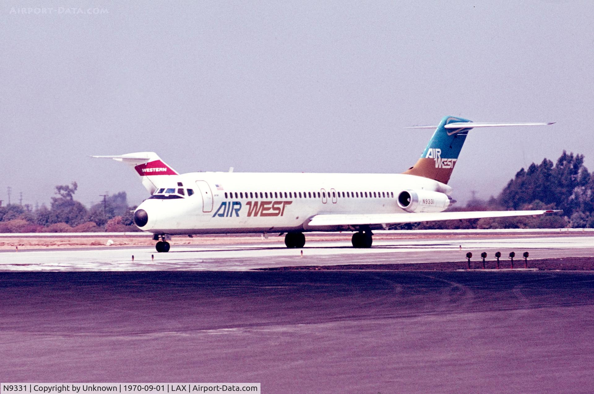 N9331, 1968 Douglas DC-9-31 C/N 47263, LAX 9.1970