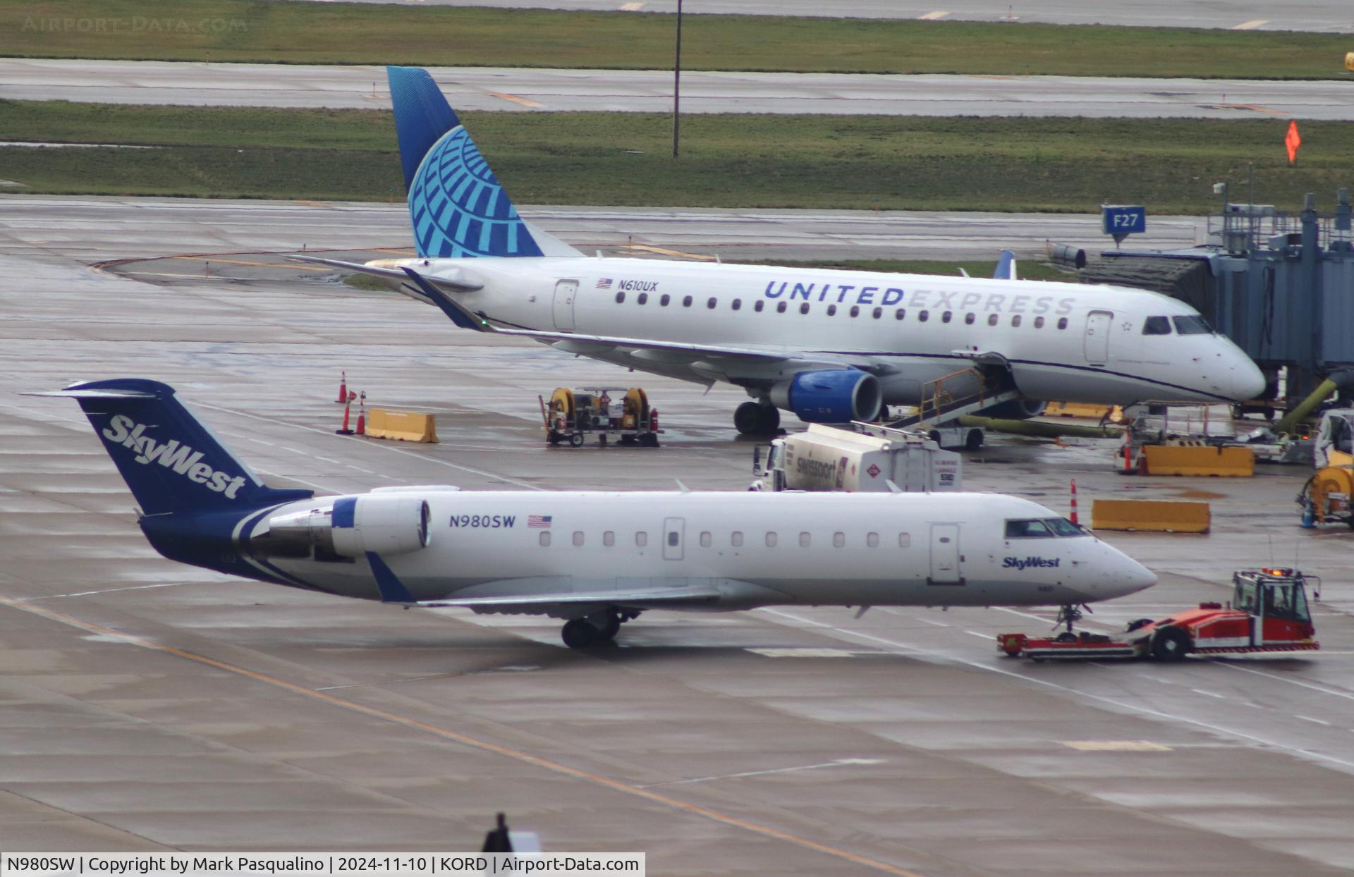N980SW, 2004 Bombardier CRJ-200ER (CL-600-2B19) C/N 7955, CL-600-2B19