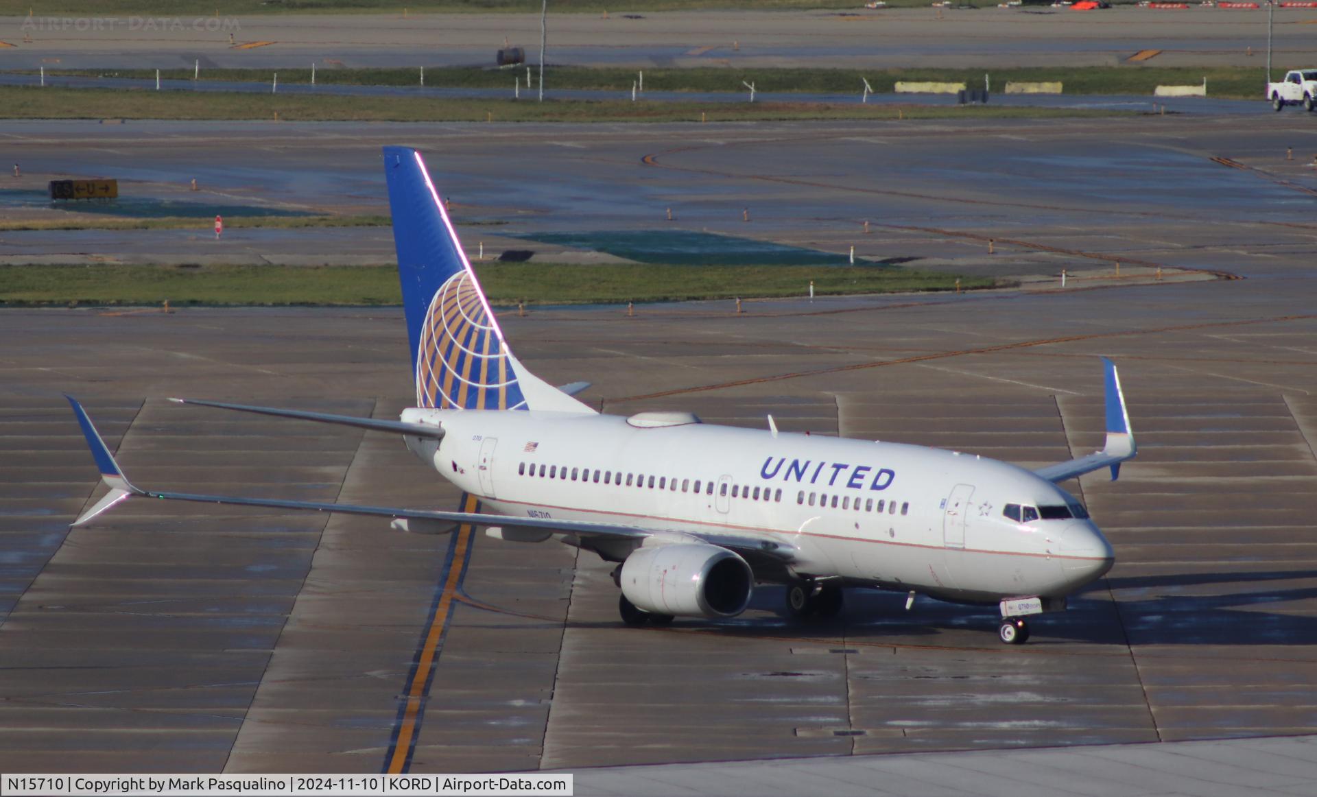 N15710, 1998 Boeing 737-724 C/N 28780, Boeing 737-724