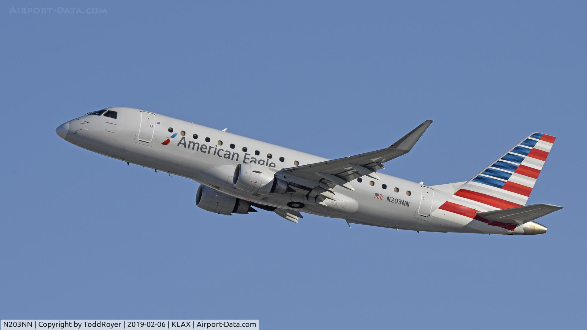 N203NN, 2015 Embraer 175LR (ERJ-170-200LR) C/N 17000473, Departing LAX on 24R