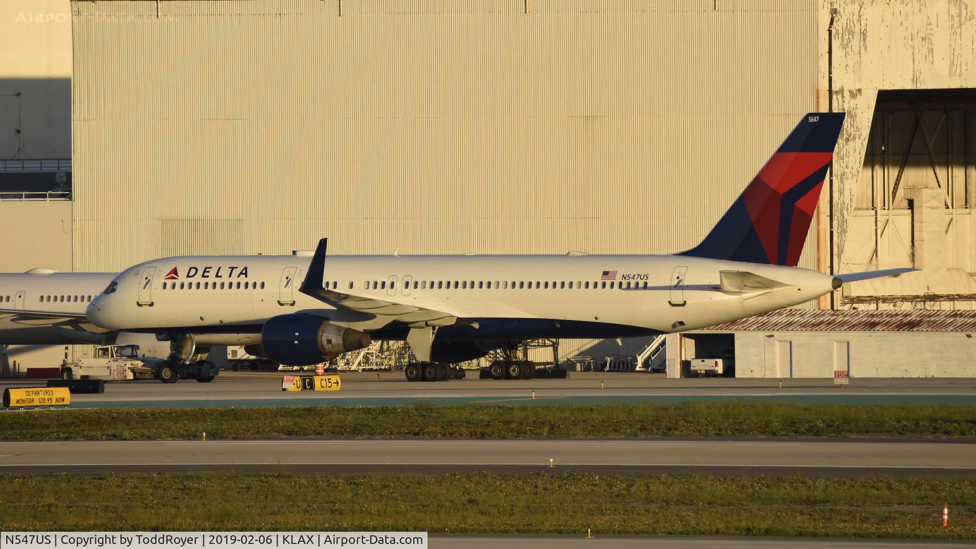 N547US, 1996 Boeing 757-251 C/N 26494, Getting towed to parking at LAX