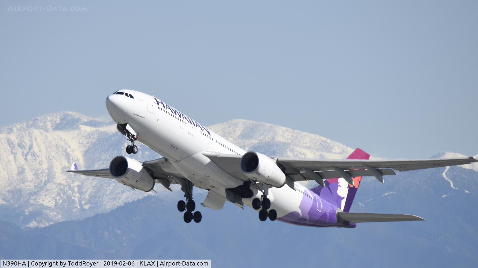 N390HA, 2012 Airbus A330-243 C/N 1389, Departing LAX on 25R