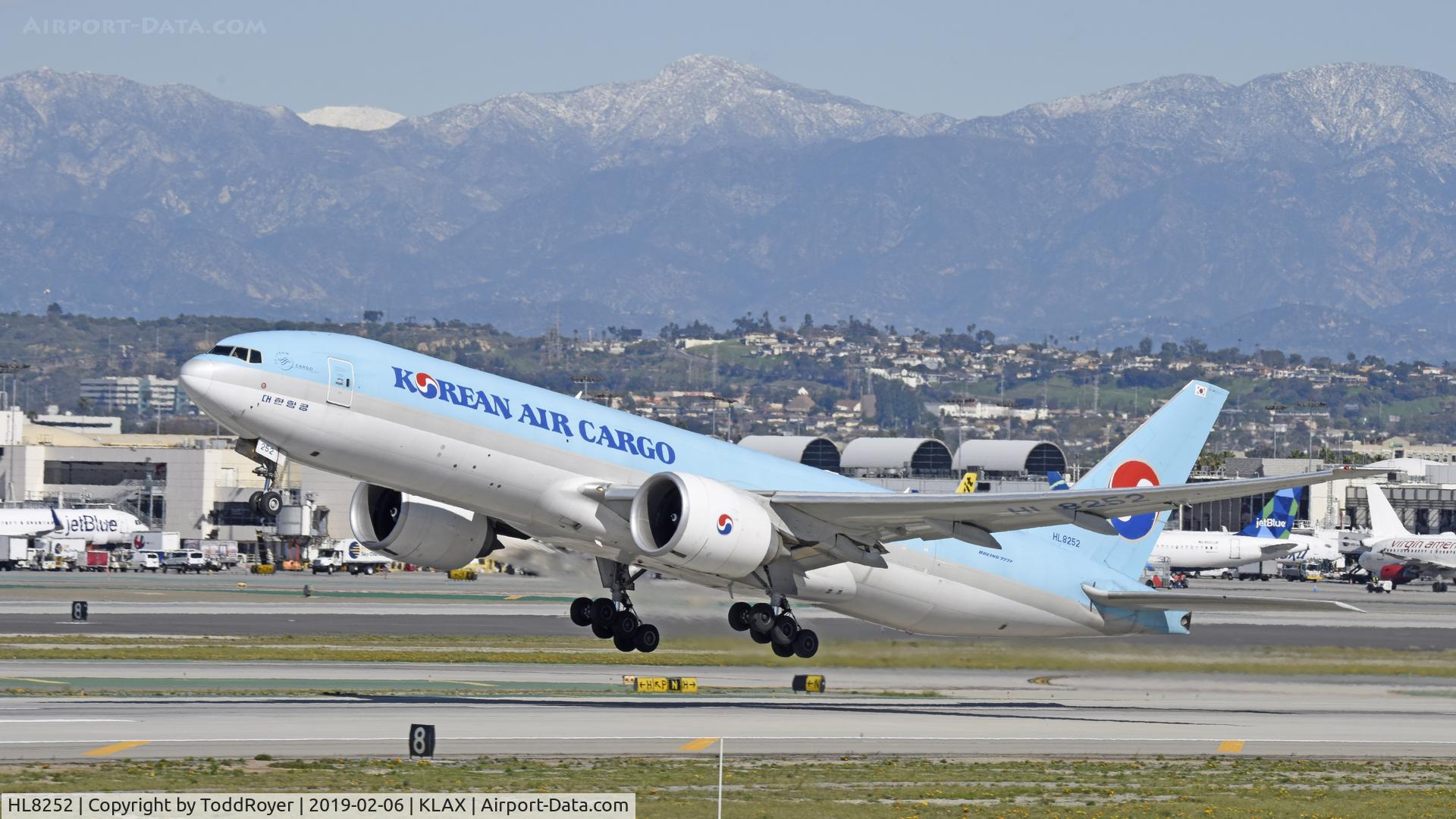 HL8252, 2012 Boeing 777-FB5 C/N 37638, Departing LAX on 25L