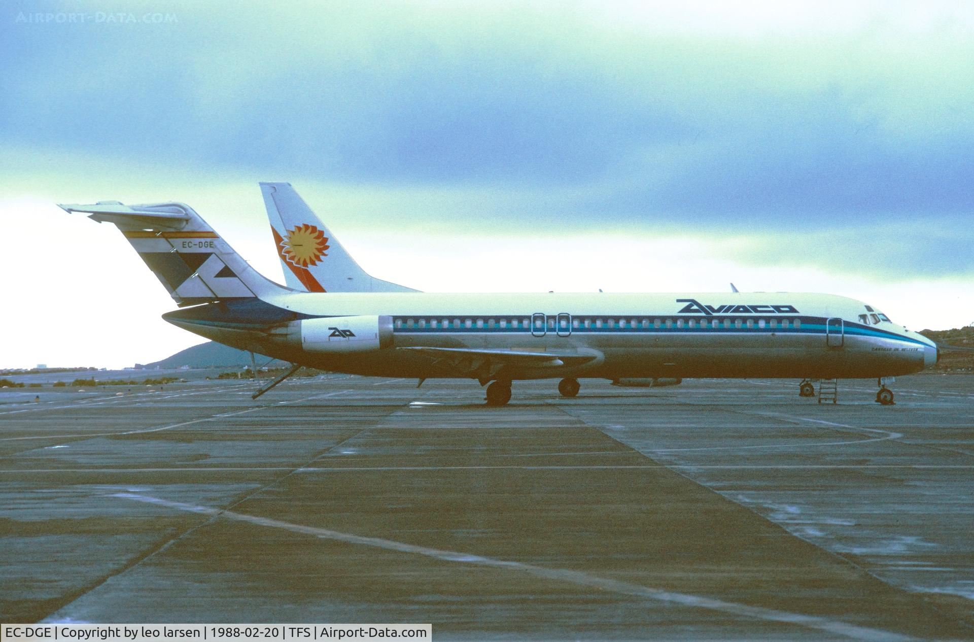 EC-DGE, 1979 Douglas DC-9-34 C/N 48106, Tenerif south 20.2.1988
