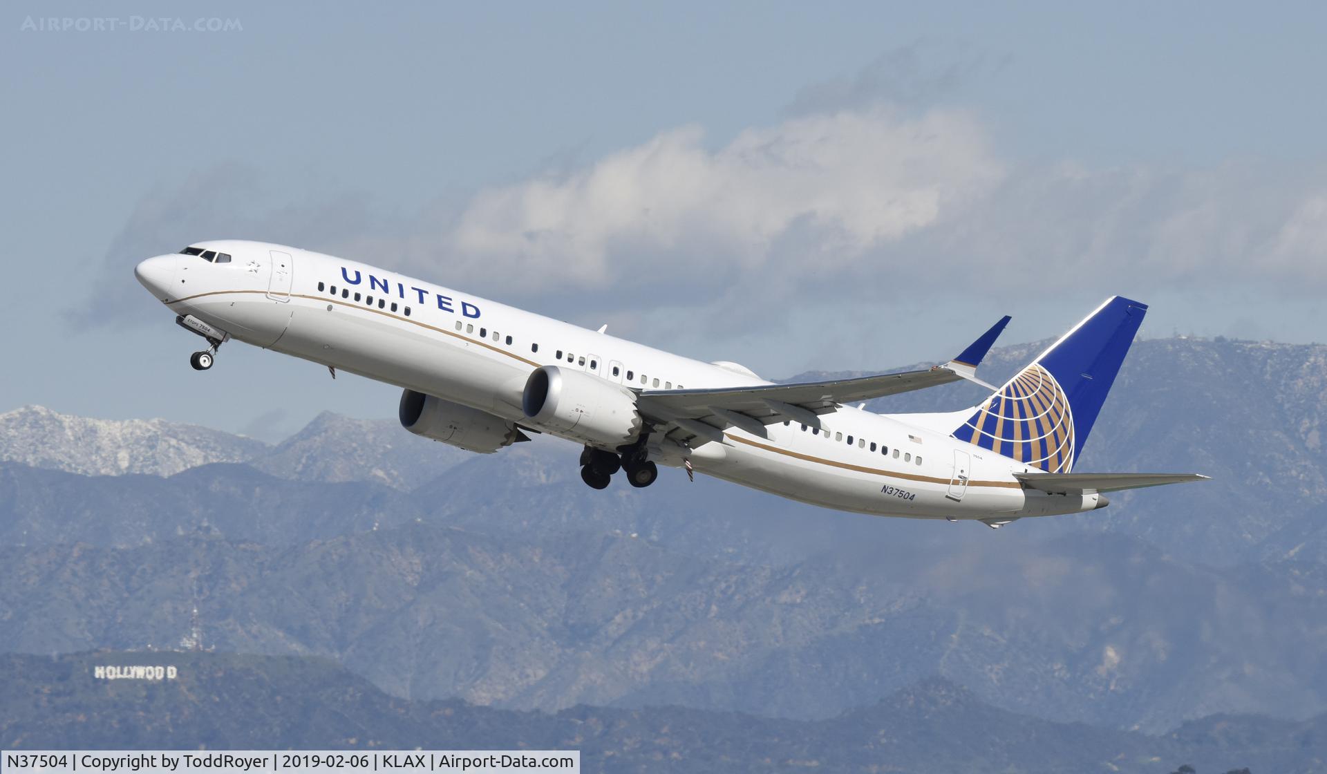 N37504, 2018 Boeing 737-9 MAX C/N 43435, Departing LAX on 25R