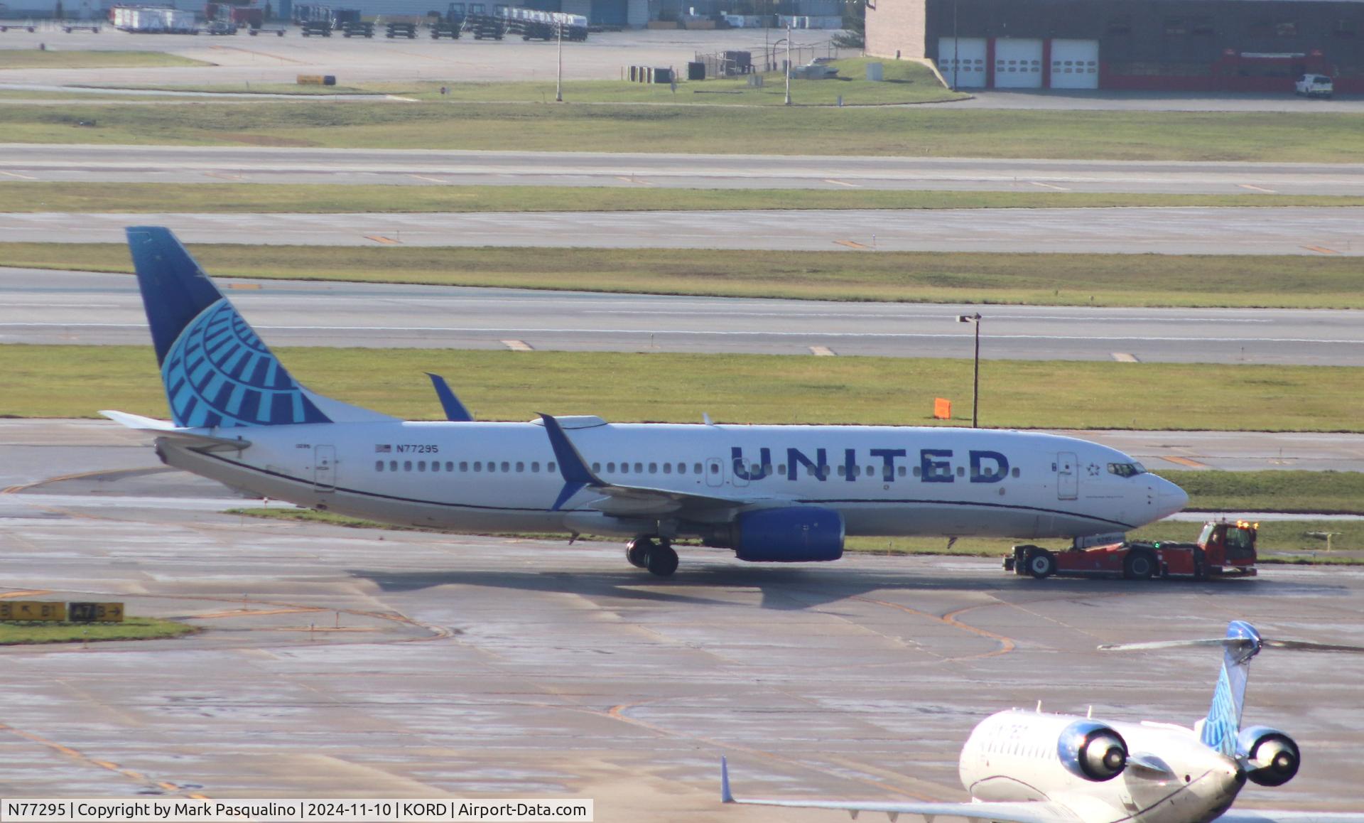 N77295, 2005 Boeing 737-824 C/N 34001, Boeing 737-824