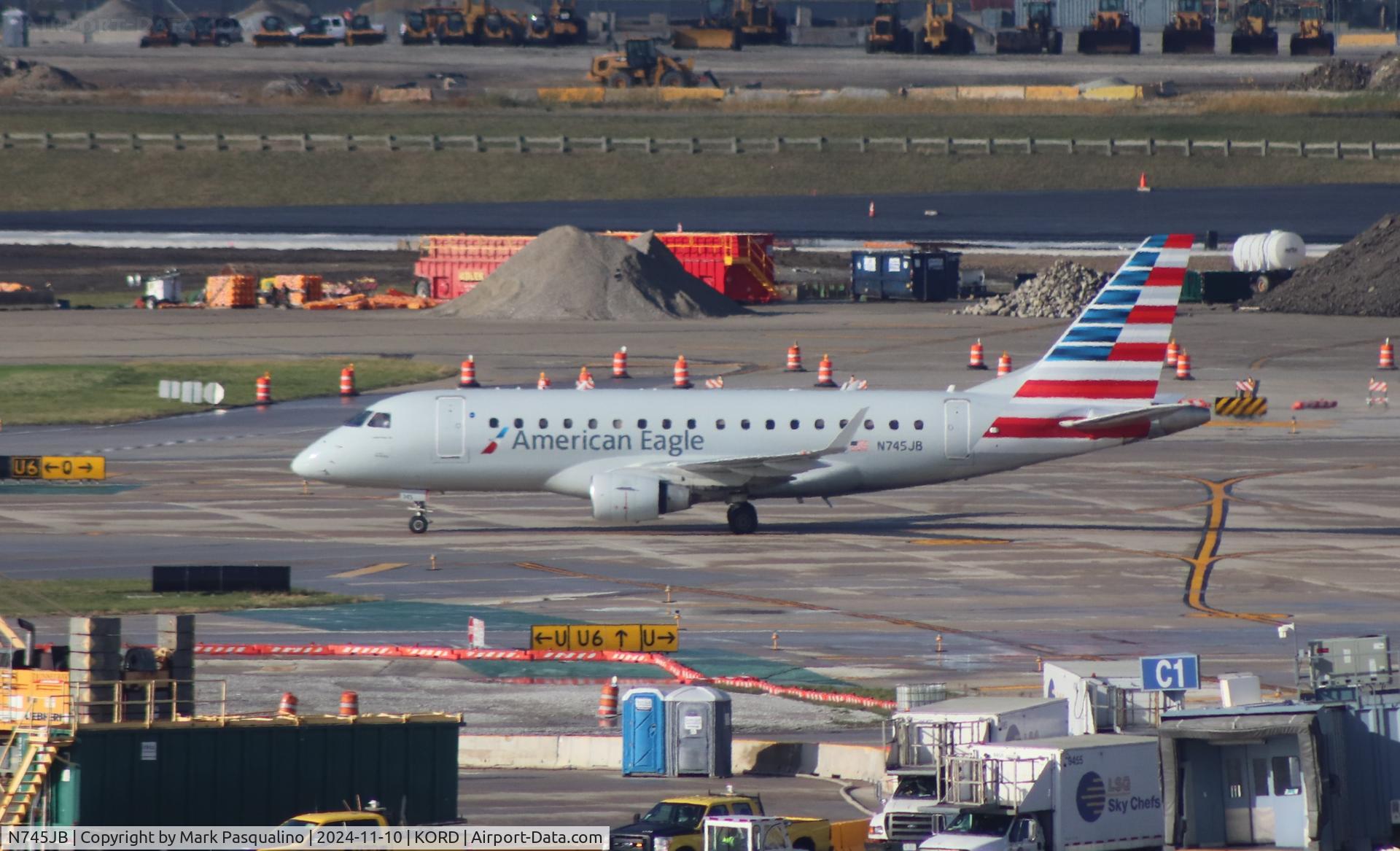 N745JB, 2005 Embraer 170SE (ERJ-170-100SE) C/N 17000071, ERJ-170-100SE