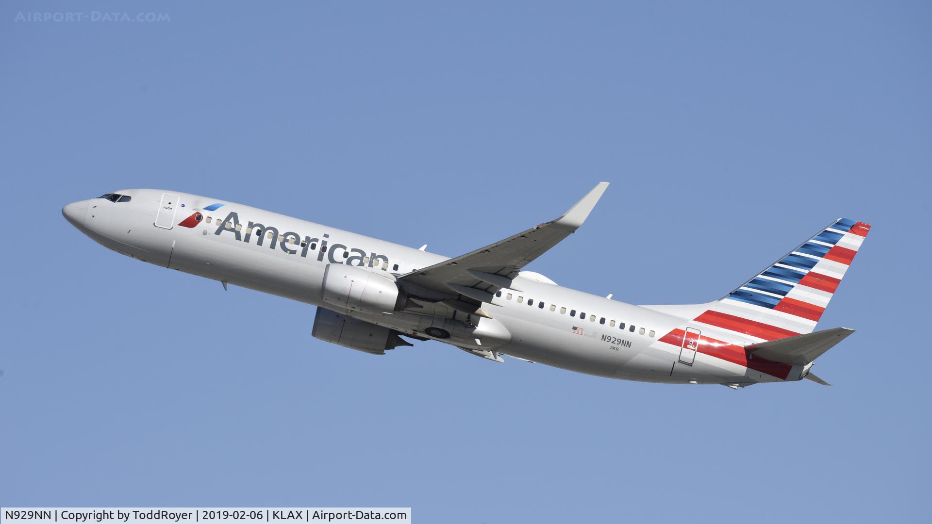 N929NN, 2012 Boeing 737-823 C/N 33322, Departing LAX on 25R