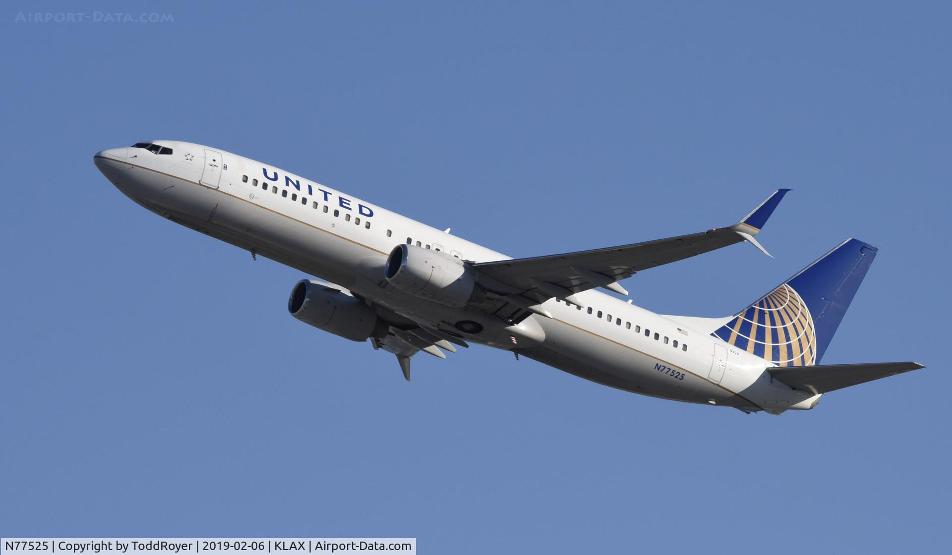 N77525, 2010 Boeing 737-824 C/N 31659, Departing LAX on 25L