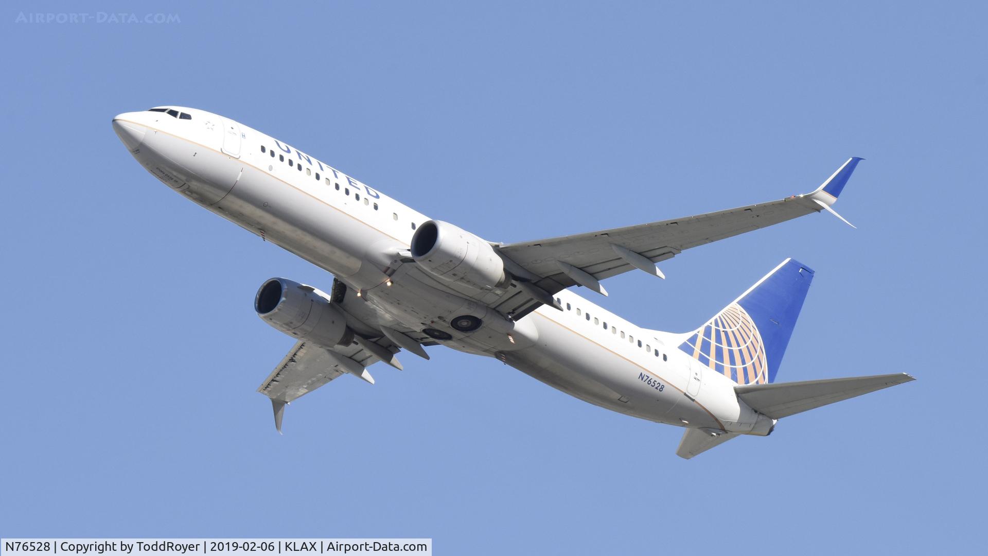 N76528, 2010 Boeing 737-824 C/N 31663, Departing LAX on 25R