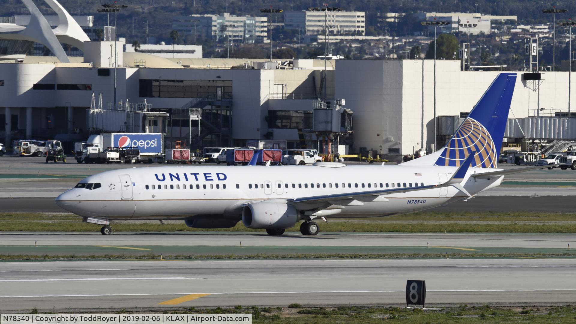 N78540, 2017 Boeing 737-800 C/N 63646, Arriving at LAX on 25L