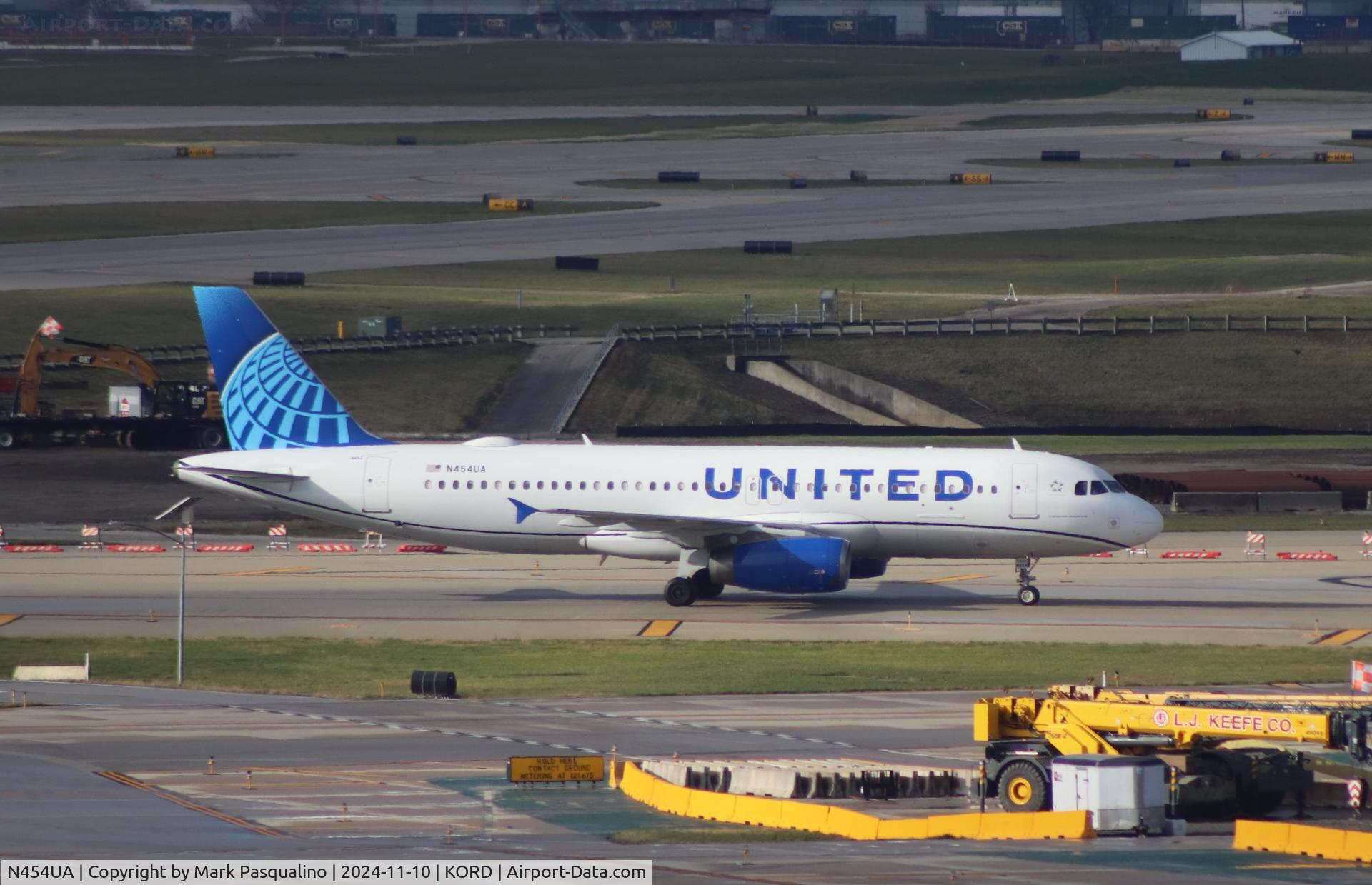 N454UA, 1999 Airbus A320-232 C/N 1104, Airbus A320-232