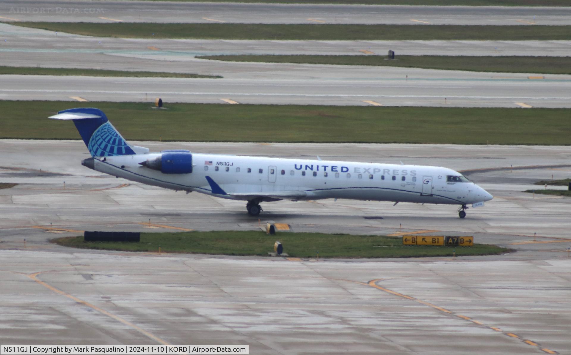 N511GJ, 2003 Bombardier CRJ-701 (CL-600-2C10) C/N 10128, CL-600-2C10