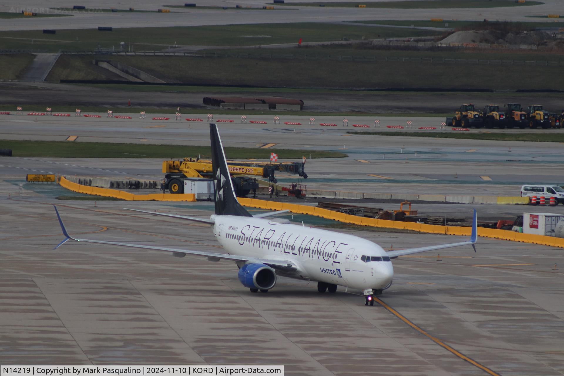 N14219, 1998 Boeing 737-824 C/N 28781, Boeing 737-824