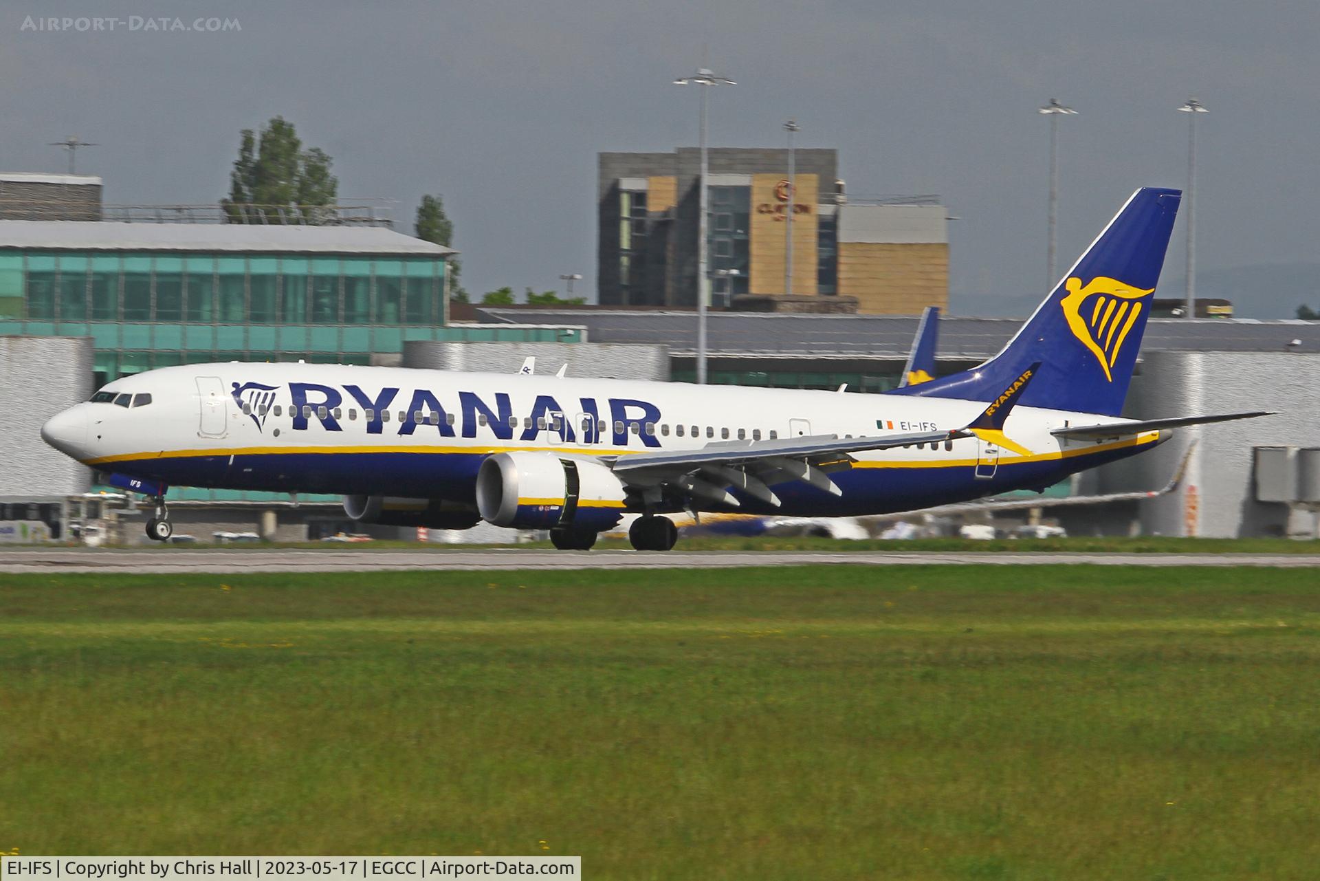 EI-IFS, 2022 Boeing 737-8200 MAX C/N 67135, Manchester