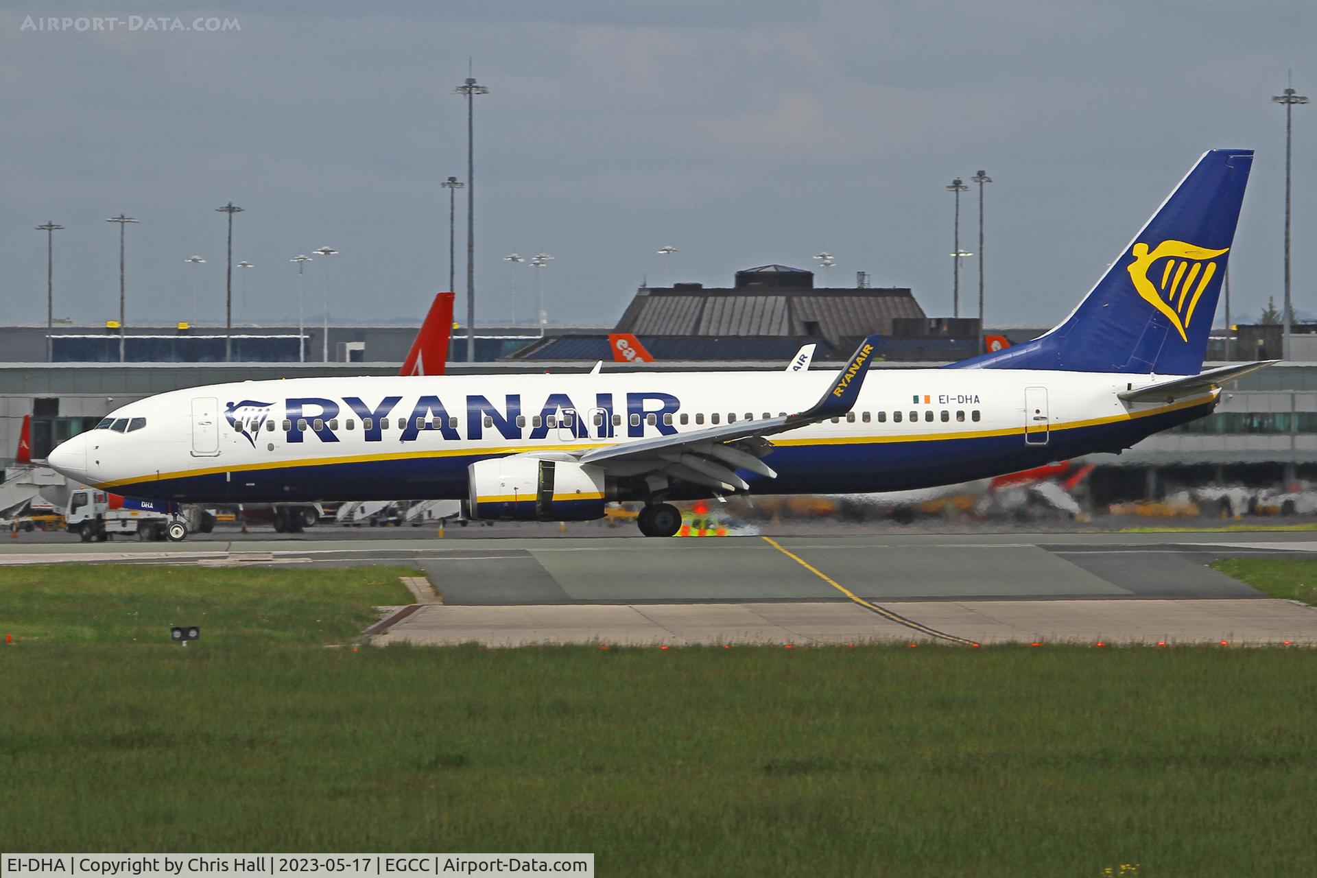 EI-DHA, 2005 Boeing 737-8AS C/N 33571, Manchester