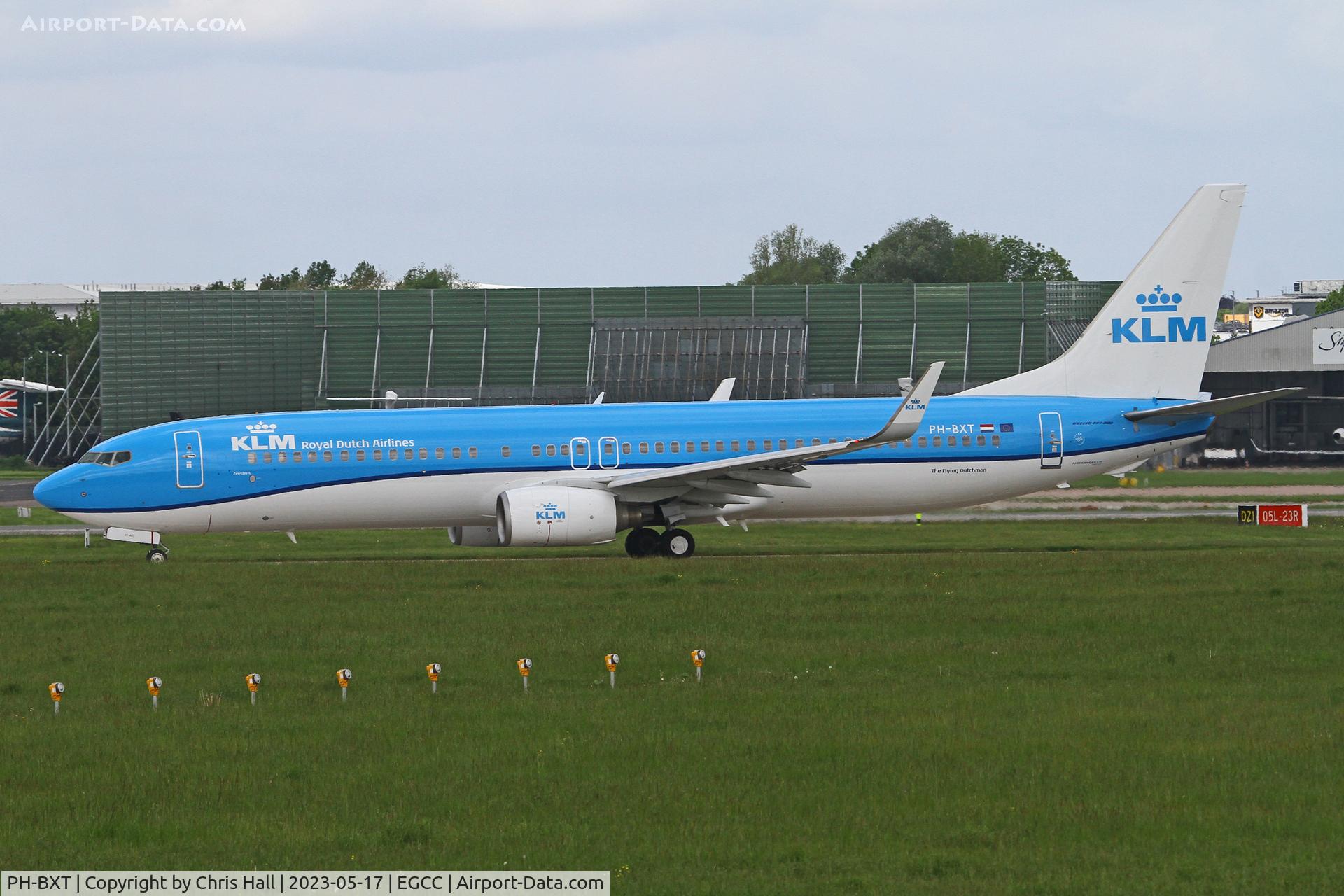 PH-BXT, 2004 Boeing 737-9K2 C/N 32944, Manchester