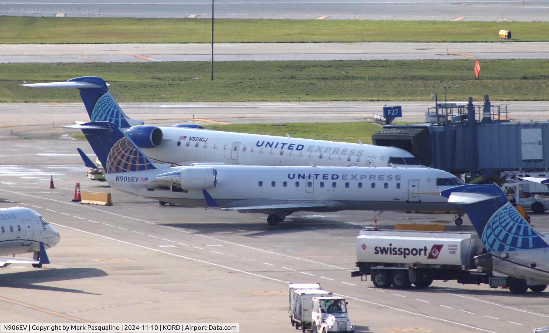 N906EV, 2002 Bombardier CRJ-200ER (CL-600-2B19) C/N 7642, CL-600-2B19