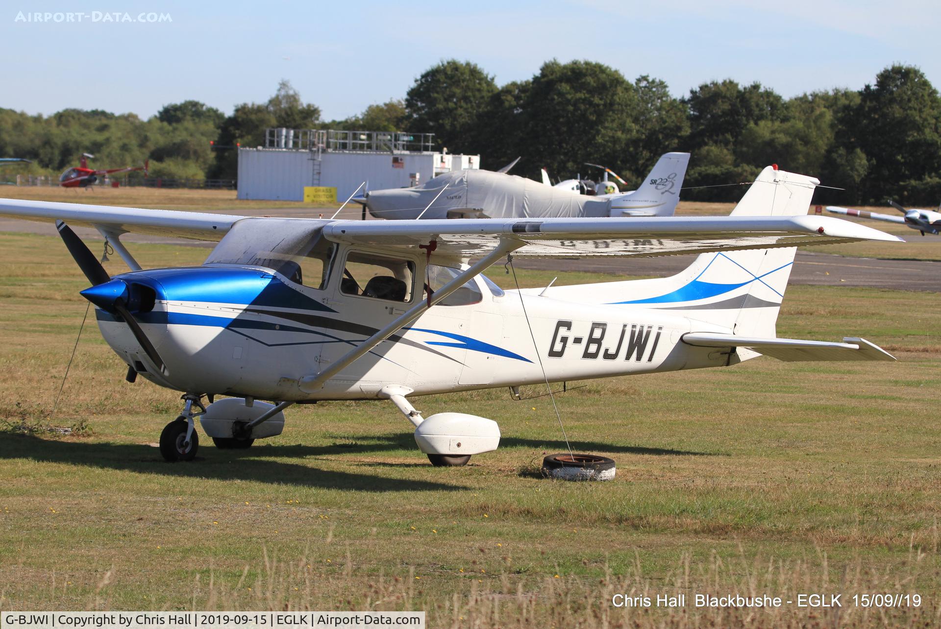 G-BJWI, 1982 Reims F172P Skyhawk C/N 2172, Blackbushe