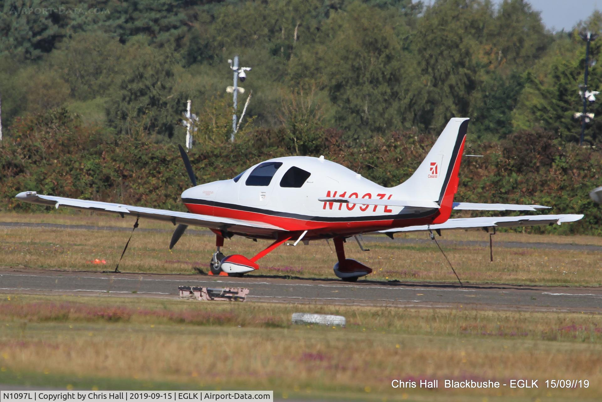 N1097L, 2008 Cessna LC42-550FG C/N 421006, Blackbushe