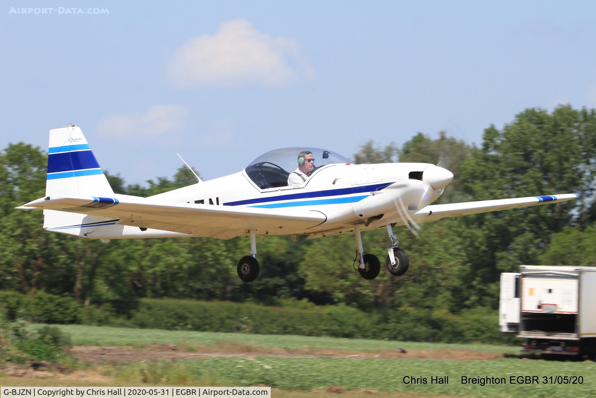 G-BJZN, 1982 Slingsby T-67A Firefly C/N 1997, Breighton