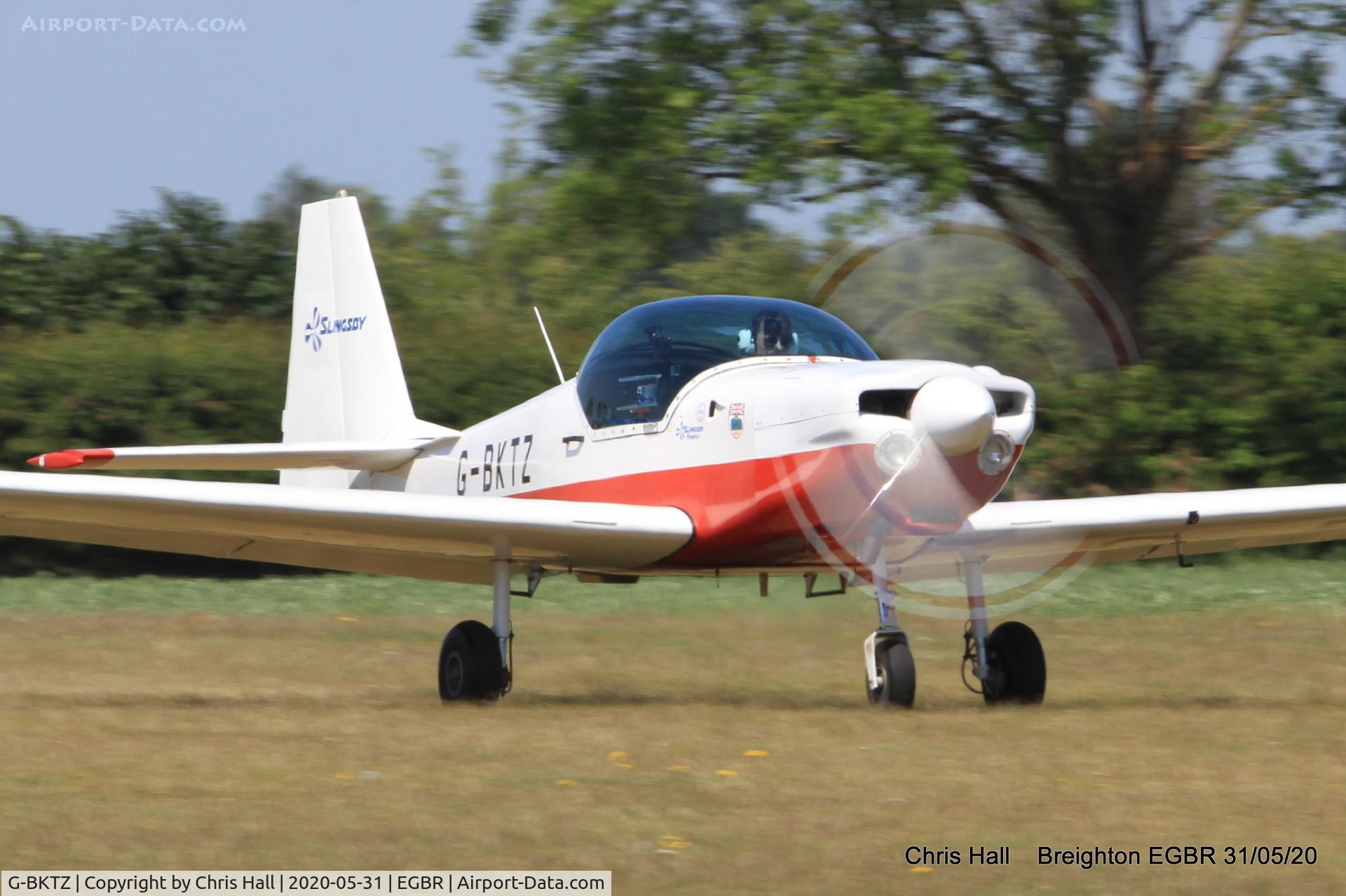 G-BKTZ, 1983 Slingsby T-67M Firefly C/N 2004, Breighton