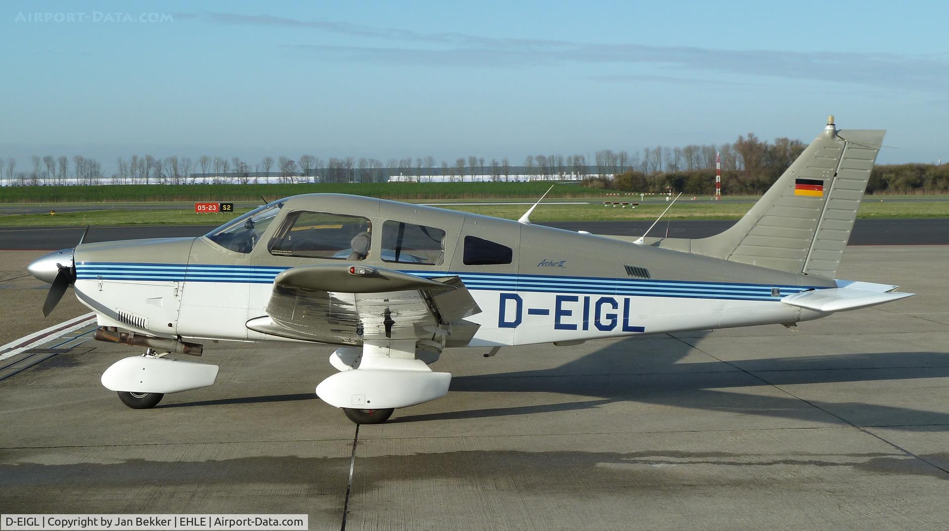 D-EIGL, Piper PA-28-181 C/N 288690009, Lelystad Airport