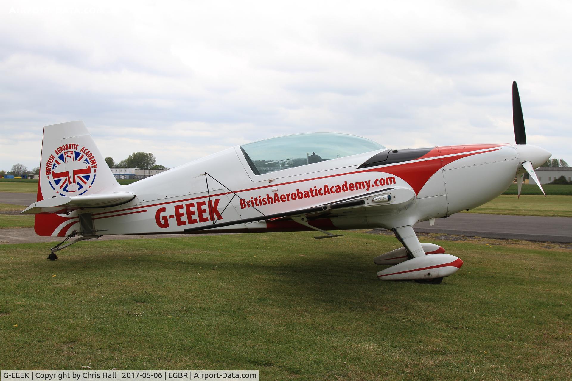 G-EEEK, 2006 Extra EA-300/200 C/N 1034, Breighton