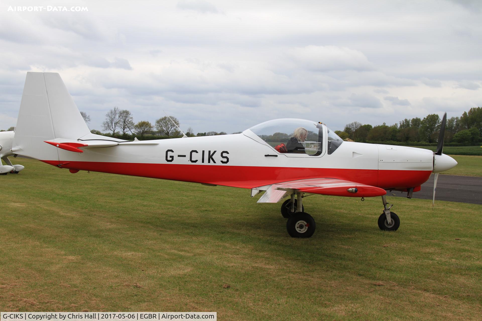 G-CIKS, 1989 Slingsby T-67M Firefly Mk2 C/N 2073, Breighton