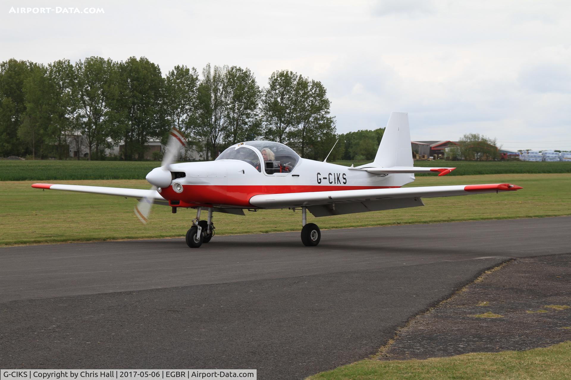 G-CIKS, 1989 Slingsby T-67M Firefly Mk2 C/N 2073, Breighton