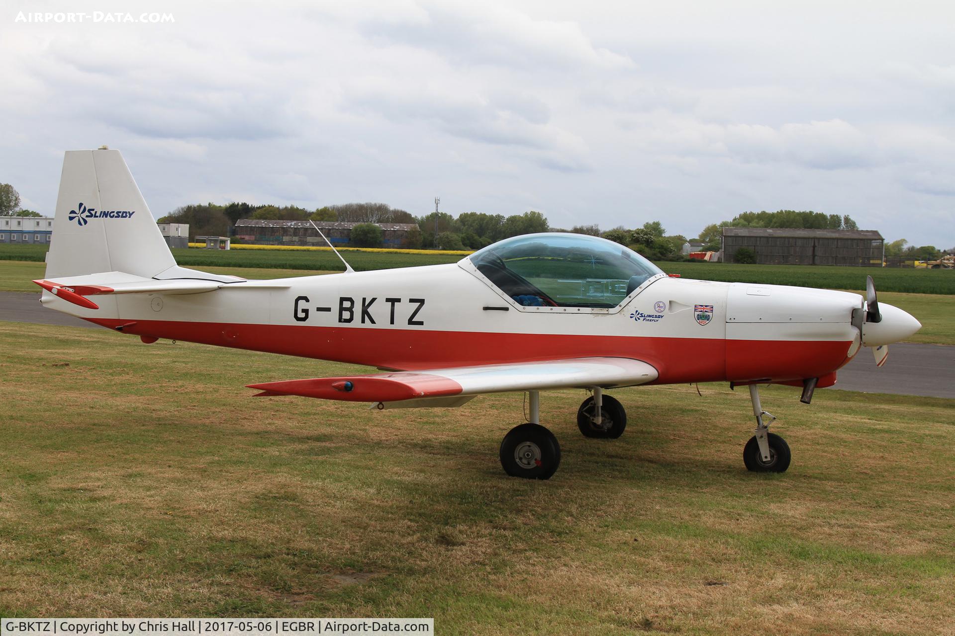 G-BKTZ, 1983 Slingsby T-67M Firefly C/N 2004, Breighton