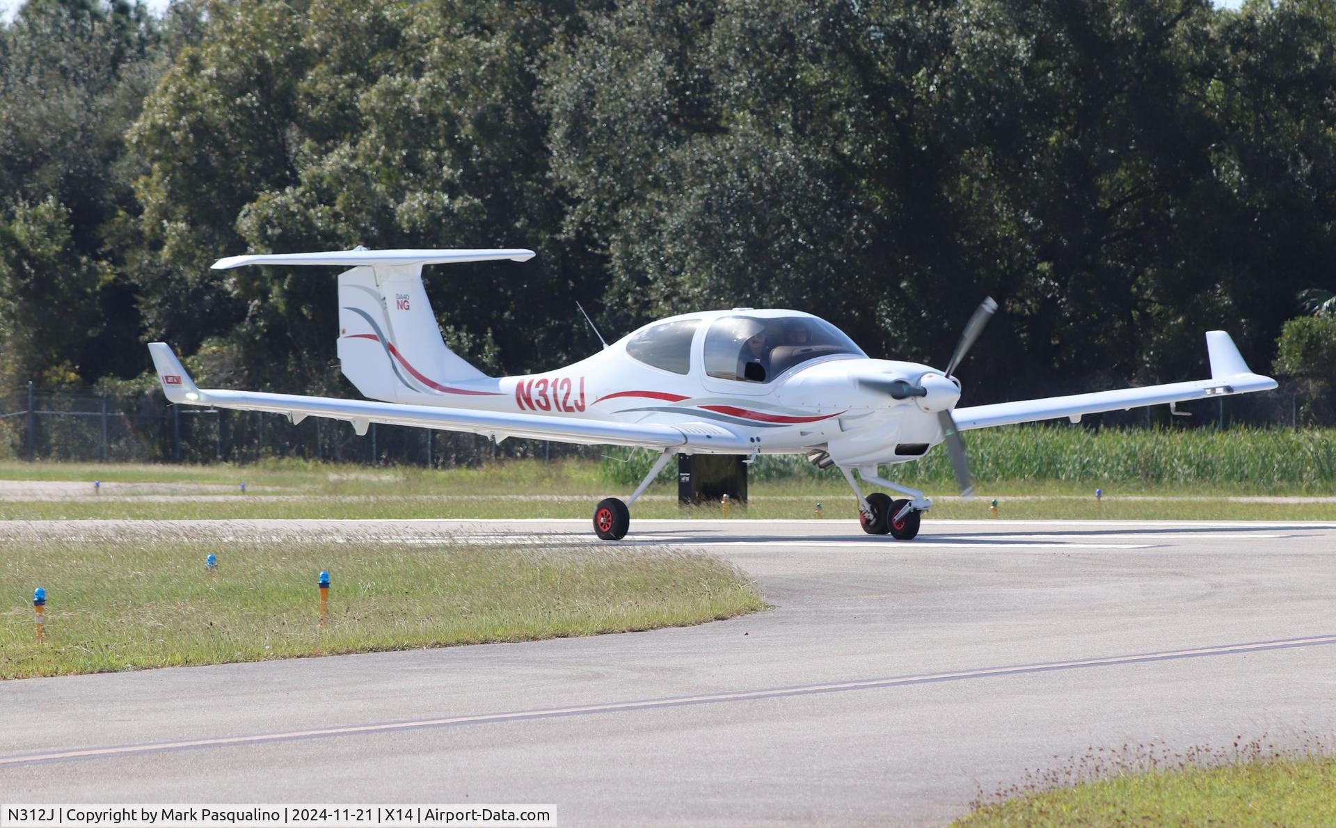 N312J, 2022 Diamond DA 40 NG C/N 40.NC170, Diamond DA 40 NG