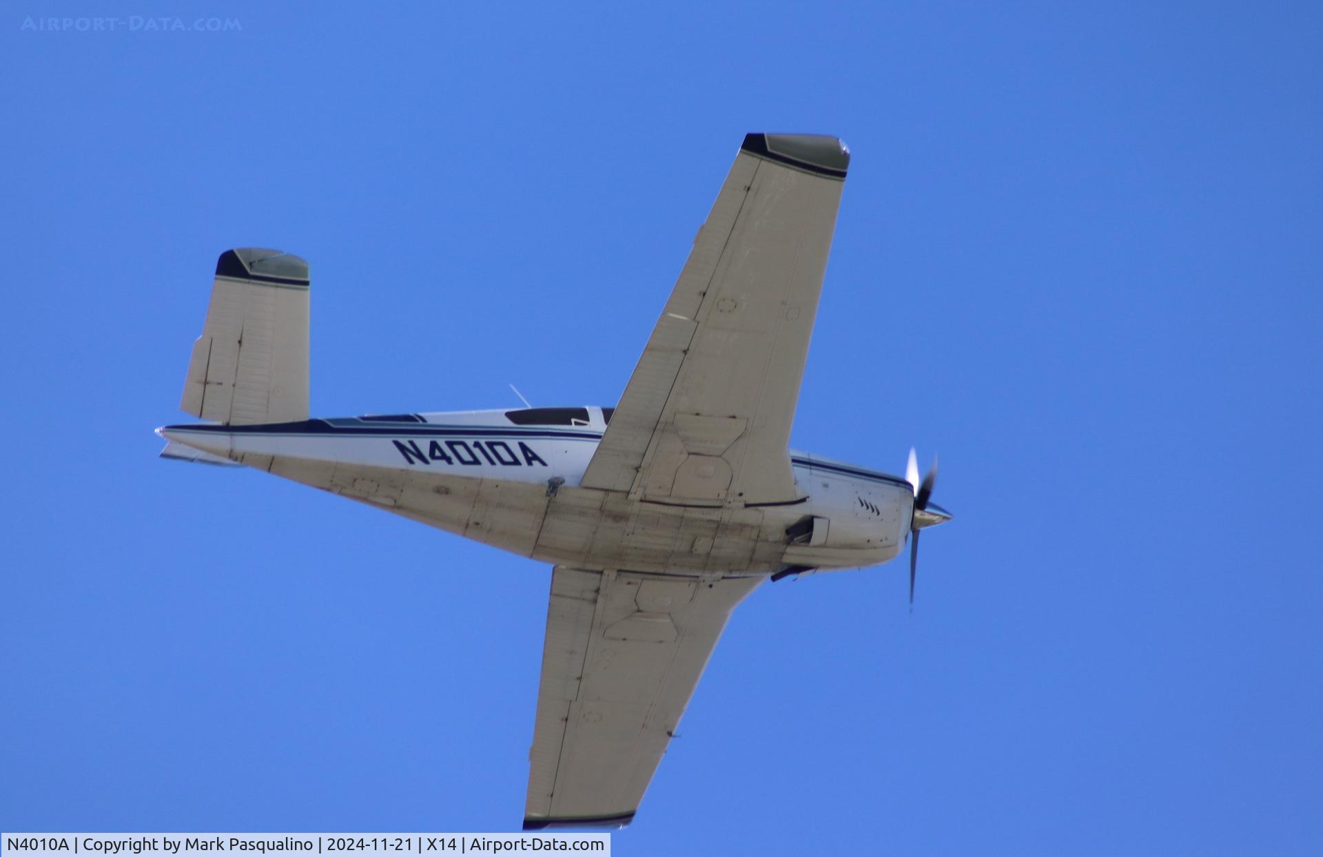 N4010A, 1970 Beech V35B Bonanza C/N D-9099, Beech V35B