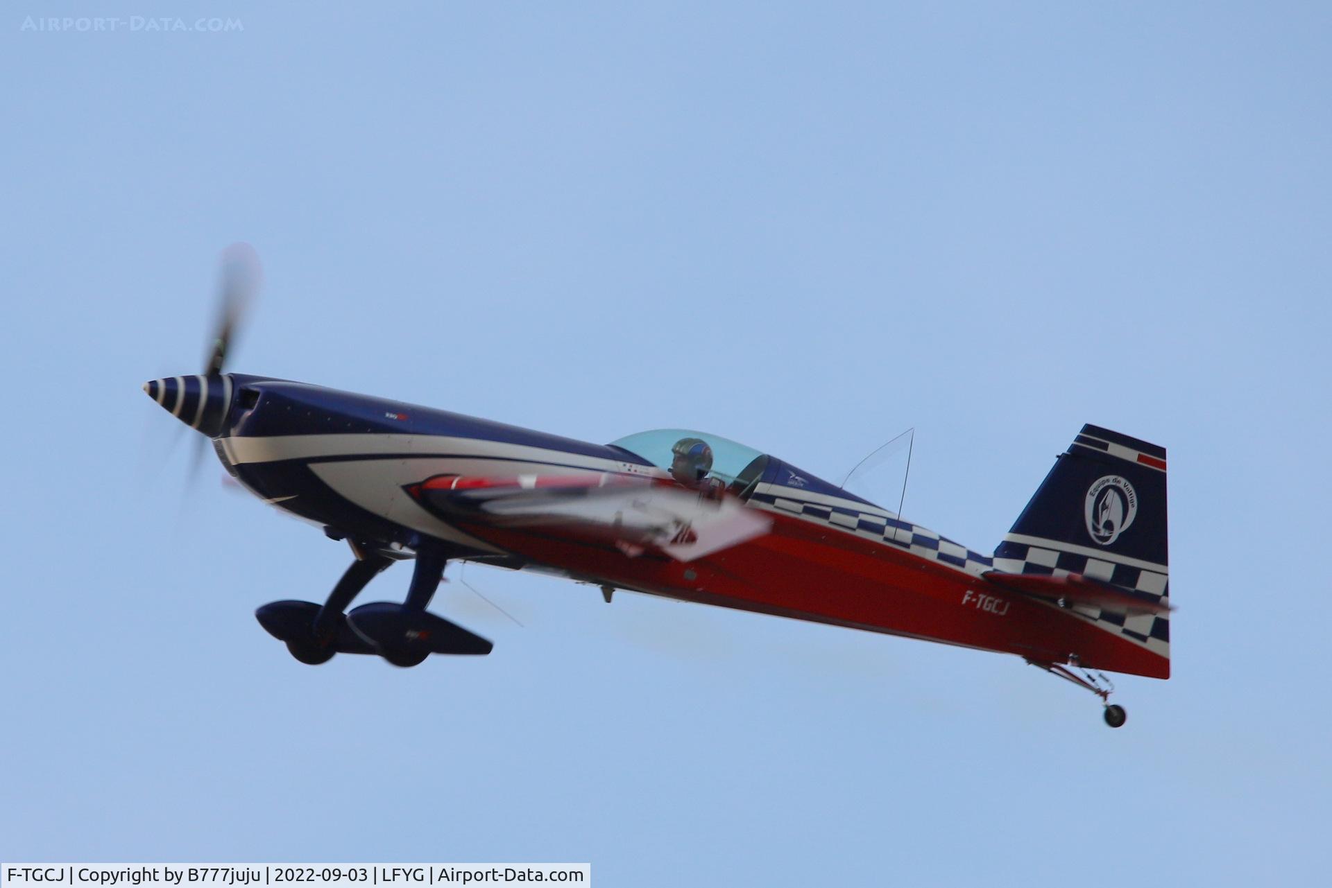F-TGCJ, Extra EA-330SC C/N 05, at Cambrai 2022 airshow