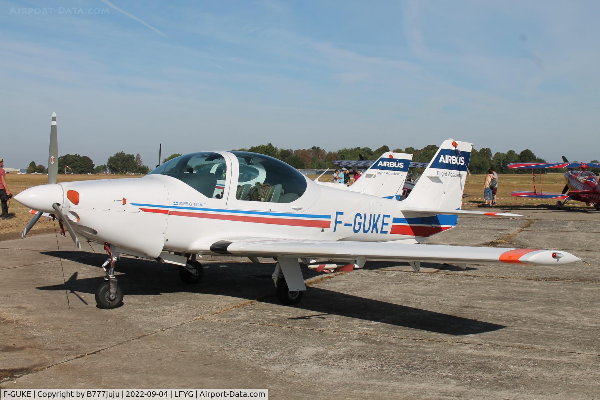 F-GUKE, Grob G-120A-F C/N 85039, at Cambrai 2022 airshow
