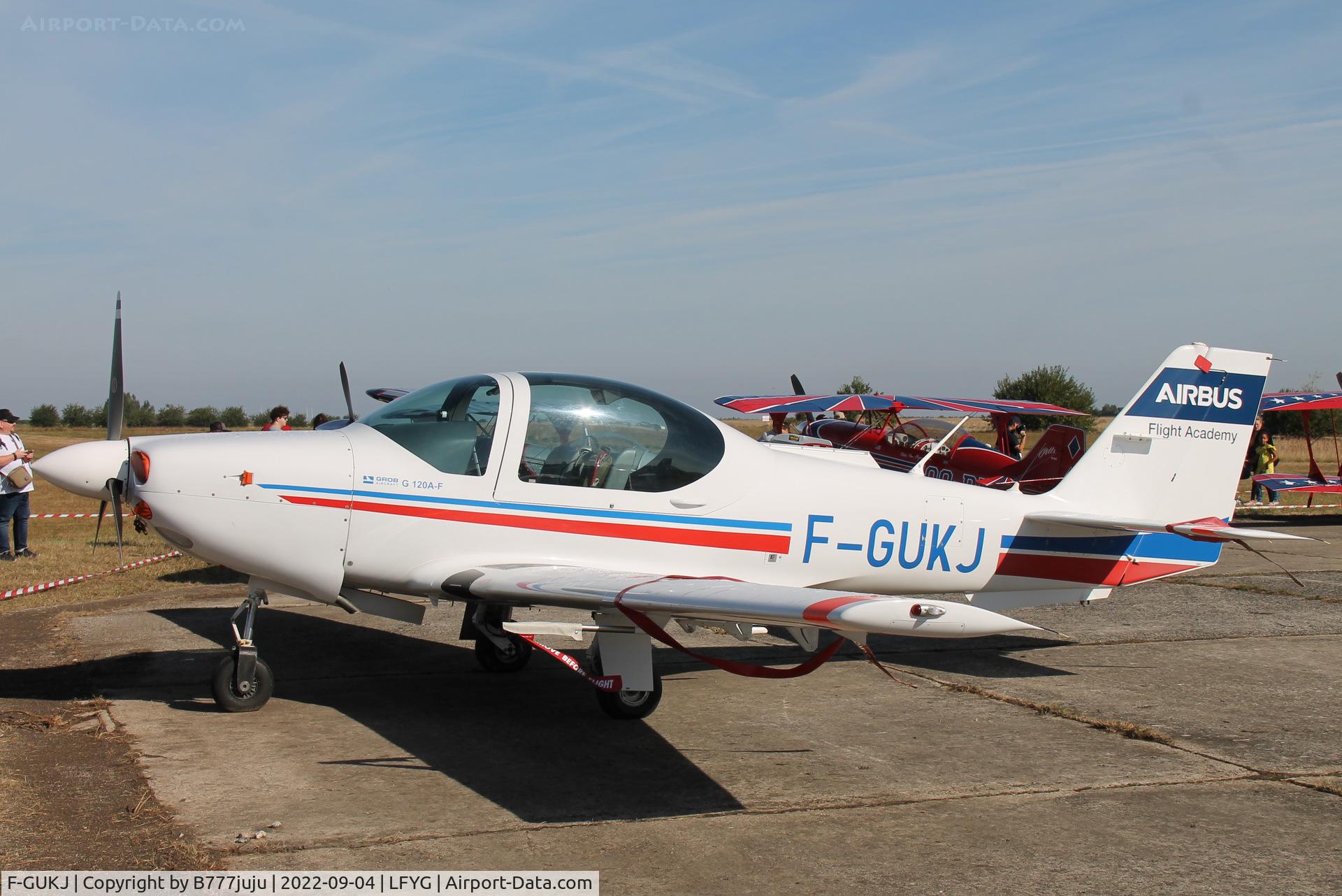 F-GUKJ, Grob G-120A-F C/N 85044, at Cambrai 2022 airshow
