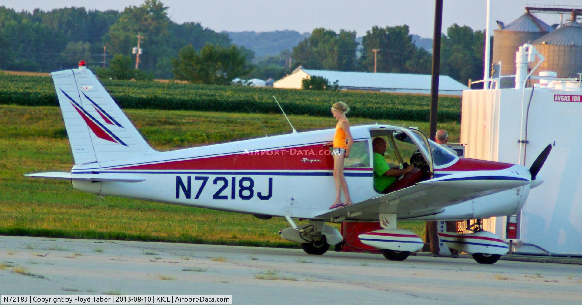 N7218J, 1968 Piper PA-28-140 C/N 28-24554, Mike is fueling up the Cherokee