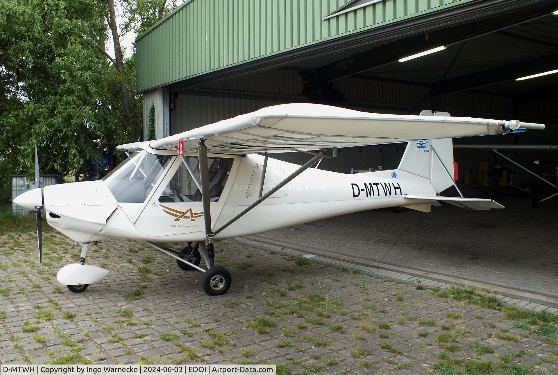 D-MTWH, Comco Ikarus C42 C/N not found_D-MTWH, Comco Ikarus C42 at Bienenfarm airfield (home of part of the collection of Quax, association for the promotion of historic aircraft e.V.), Paulinenaue