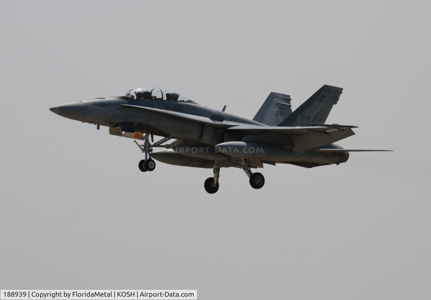 188939, 1988 McDonnell Douglas CF-188B Hornet C/N 0747/B110, RCAF CF-188